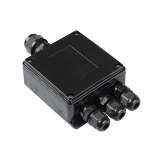 קופסא מוגנת מים 9x9 IP68 ס"מ + 4 אנטיגרונים ואוזני תלייה, דגם B99W4