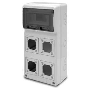 קופסאת שירות 8 מקום שקעים מובנים, מוגן UV, מוגן מים IP65 + מקום ל-4 אביזרים, דגם 3961